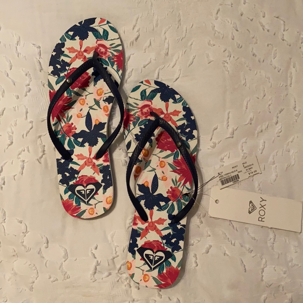 ROXY flip flops